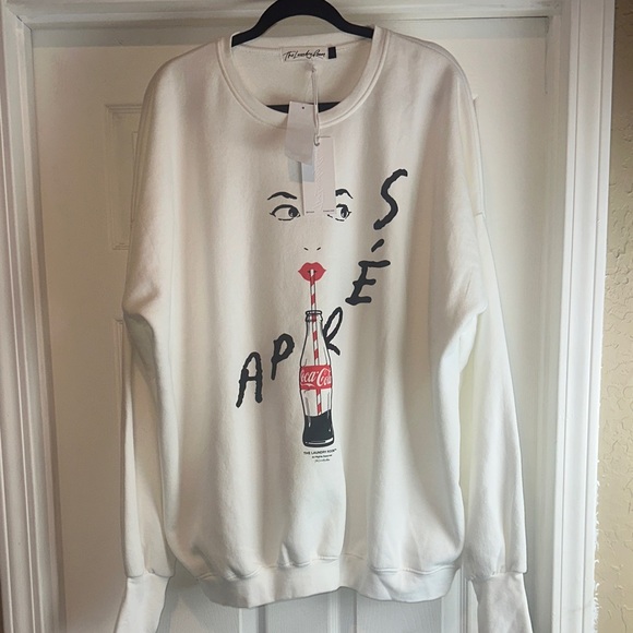 The Laundry Room Art Apres Coca-Cola Lips Graphic Relaxed Crewneck Sweatshirt - Picture 4 of 12